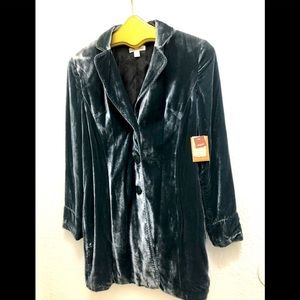 NWT misses long shaped  velvet jacket
